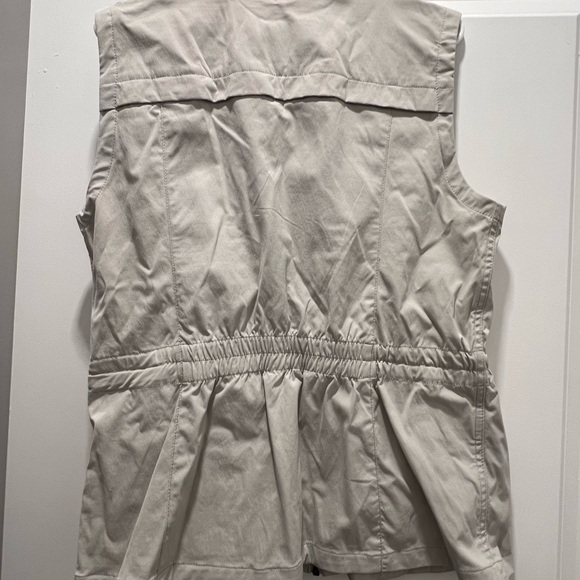 Eddie Bauer Beige Utility Vest - Picture 4 of 12